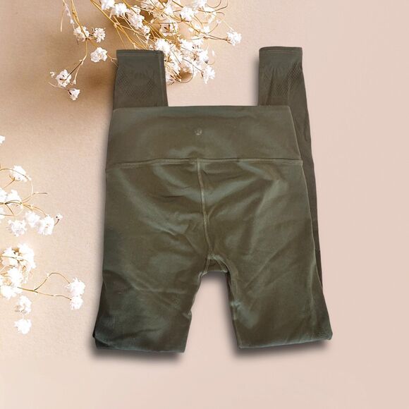 Lululemon Reveal Tight *En Avante 26" Dark Olive size 6 - Picture 6 of 6